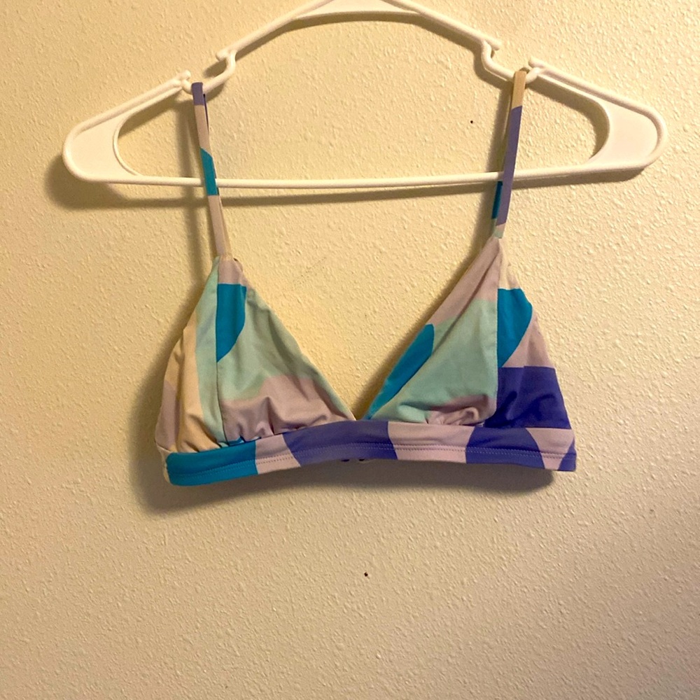 Cute bikini top